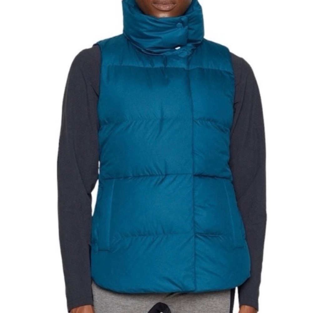 Athleta Downtown‎ Puffer Vest in Blue size XL
